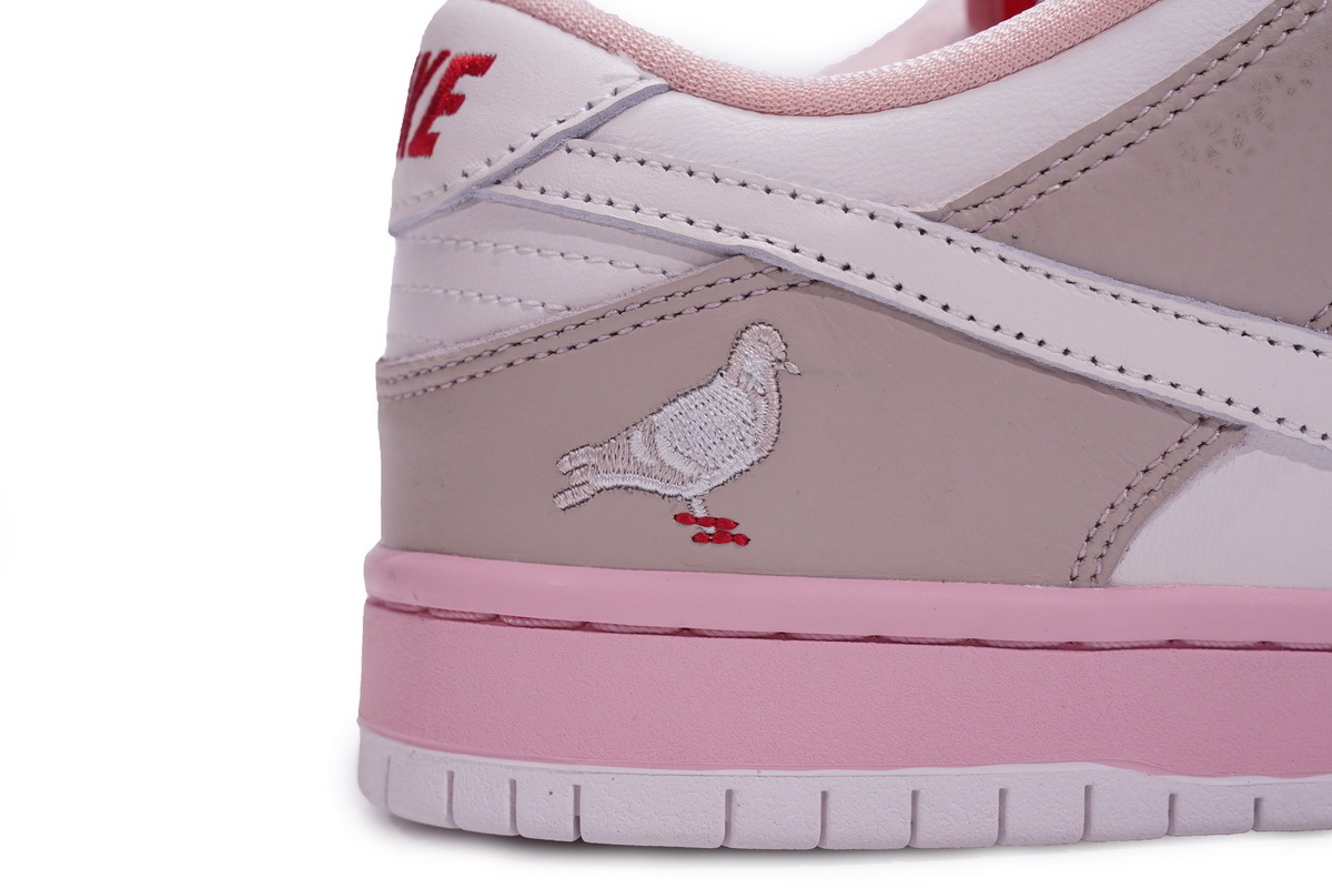  Nike  Nike SB Dunk Low PRO OG QS Pink Pigeon