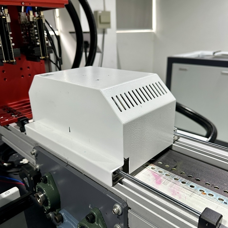 CSJ-G601FC High Speed Cloth Hang Tags UV Color Digital Printing Machine  