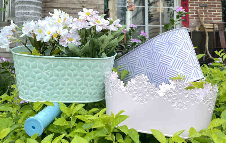 PLANT POTS AND PLANTER CONTAINERS – WHAT MATERIAL IS THE BEST?