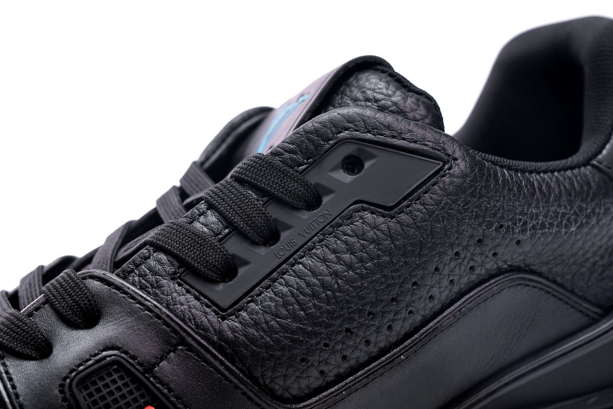 Louis Vuitton Trainer Black Signature FD0226