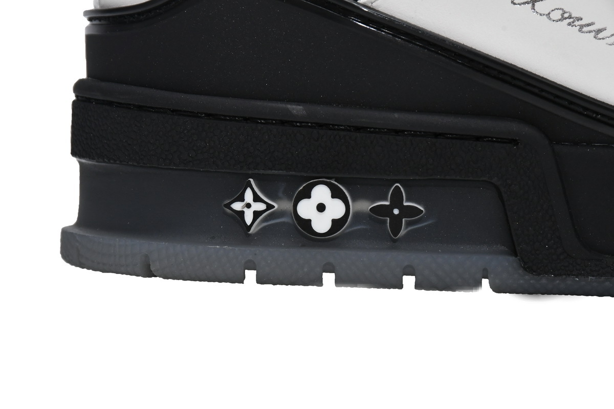 Louis Vuitton LV Trainer Black White 1A9ADA