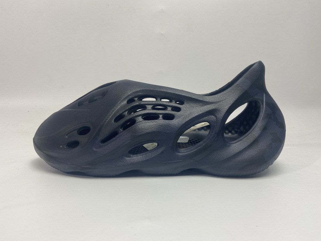 Adidas Yeezy Foam RNNR Mineral Blue RepsFake Mineral Blue Foam Runner