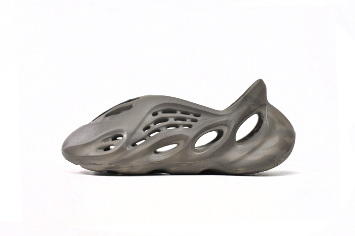 Adidas Yeezy Foam RNNR Stone Sage Reps Sneaker GX4472