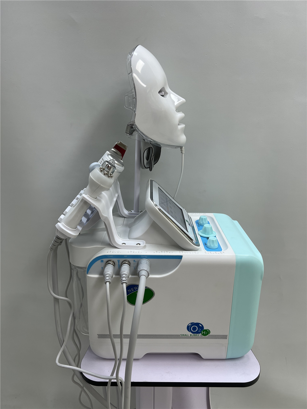 hydro facial with led mask