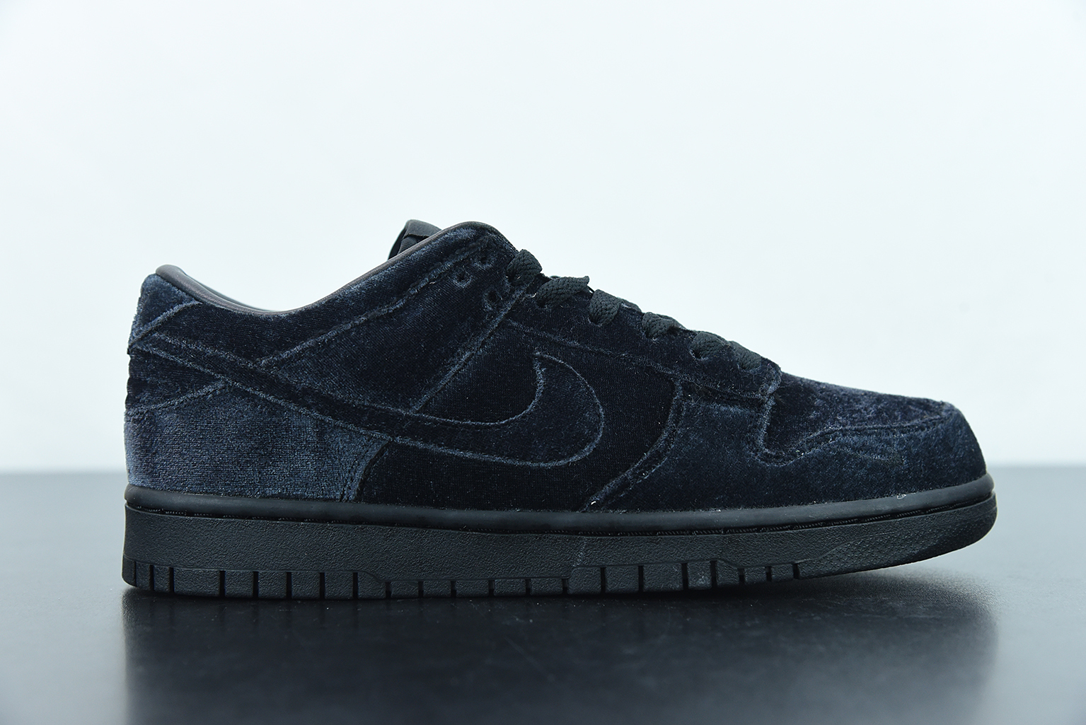 Kickwho Dunk Low Dover Street Market Triple Black Velvet,DH2686-002