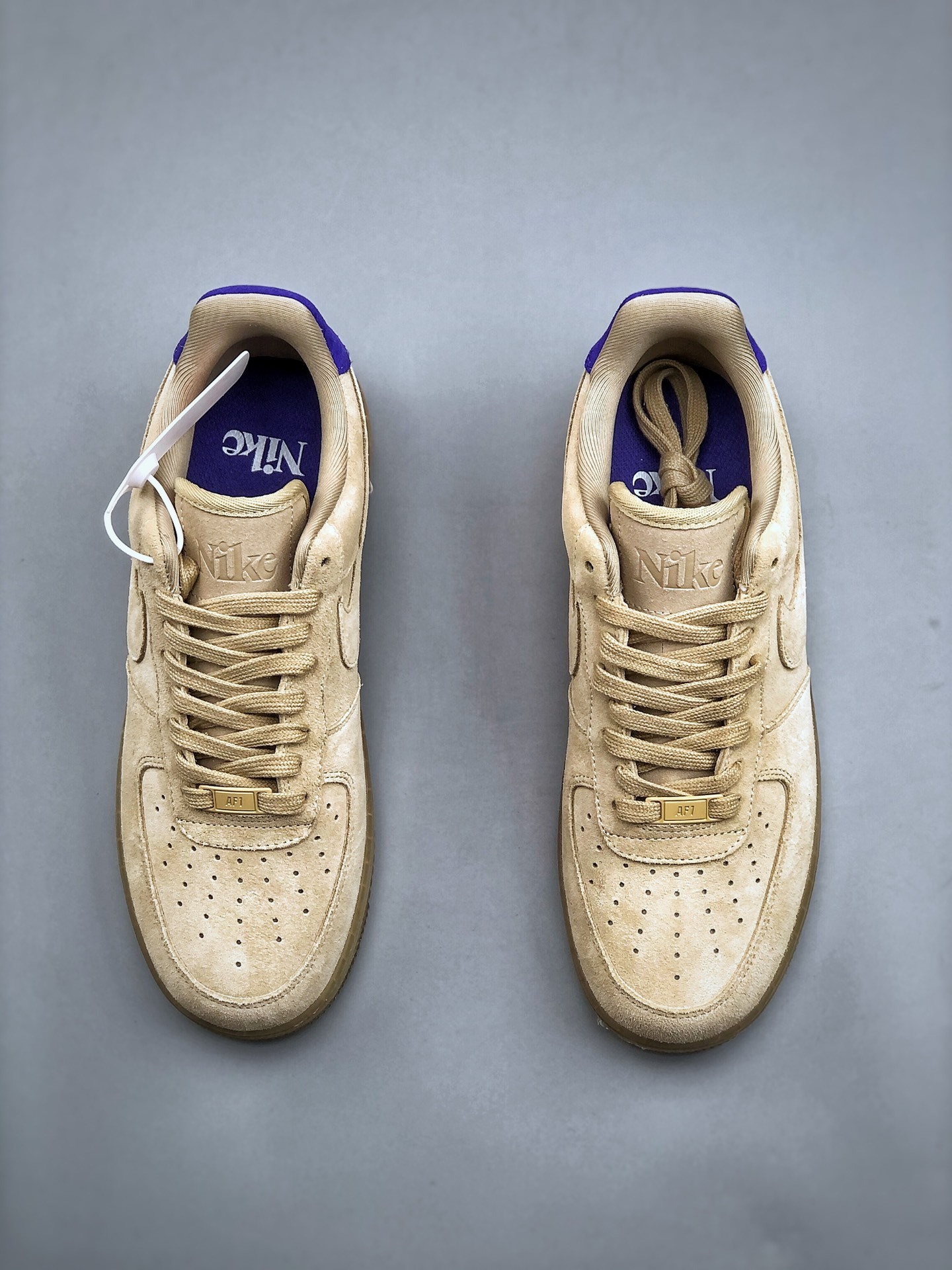 Nike Air Force 1 '07 low "Grain". Purchase the best quality and price of the Nike Air Force 1 online. Nike Air Force 1 Low 07 . Purchase the best quality and price of the Nike Air Force 1 online. 30,Nike Air Force 1 Low 07 x BAPE,Nike,shoes
