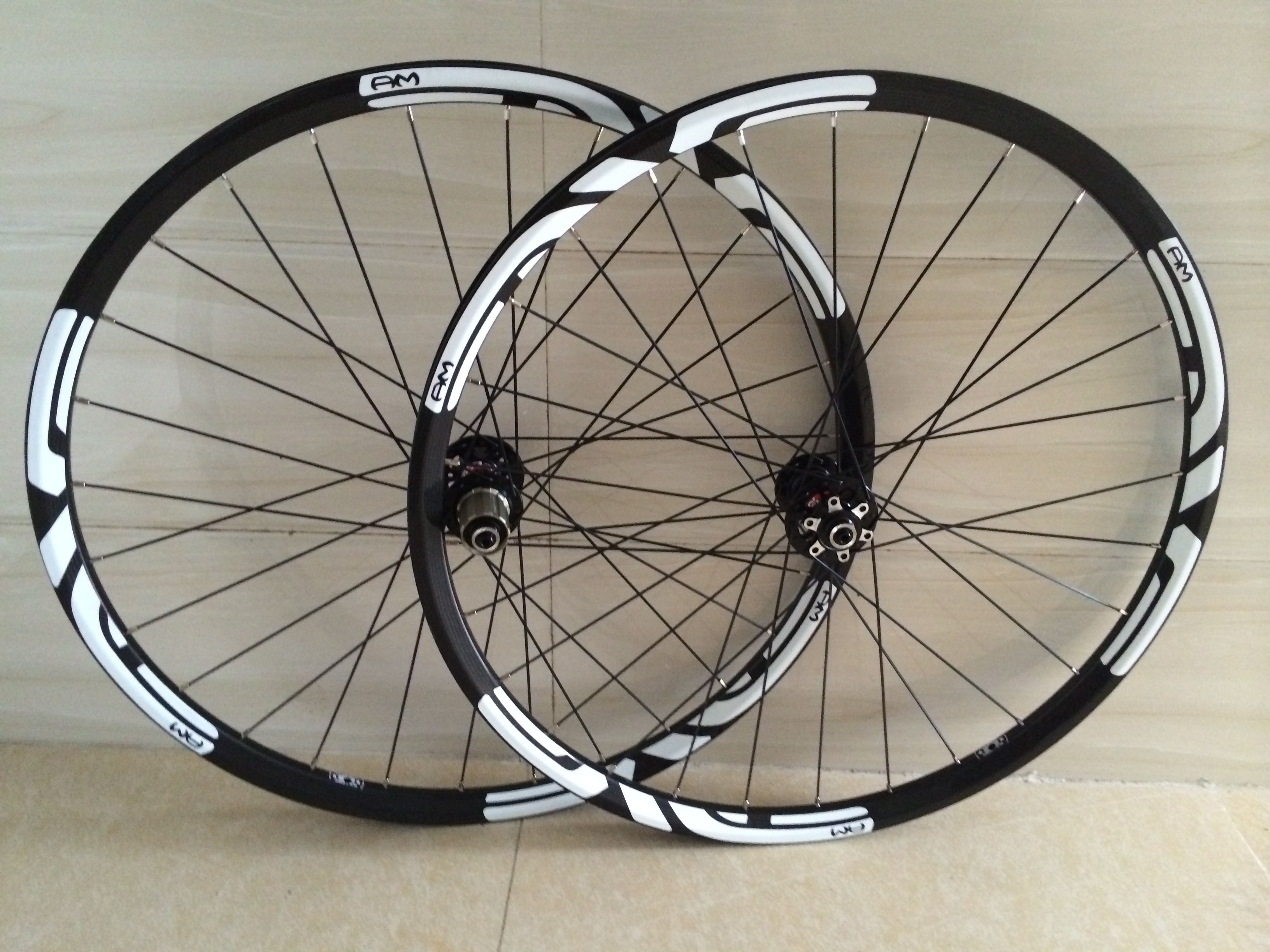 29er mtb rear wheel