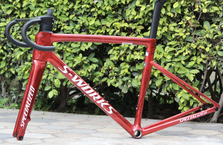 2024 1 1 SL8 carbon frame road bike disc thru axle 100 12 142x12mm lightest