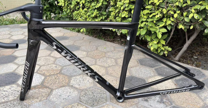 2024 1 1 SL8 carbon frame road bike disc thru axle 100 12 142x12mm lightest