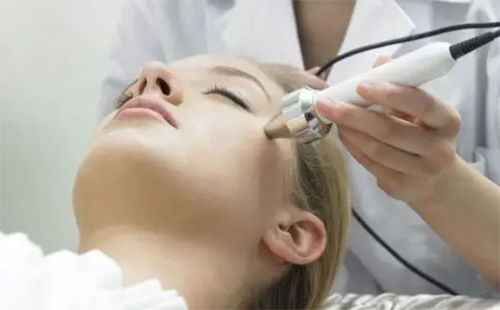What are the applications of laser beauty?