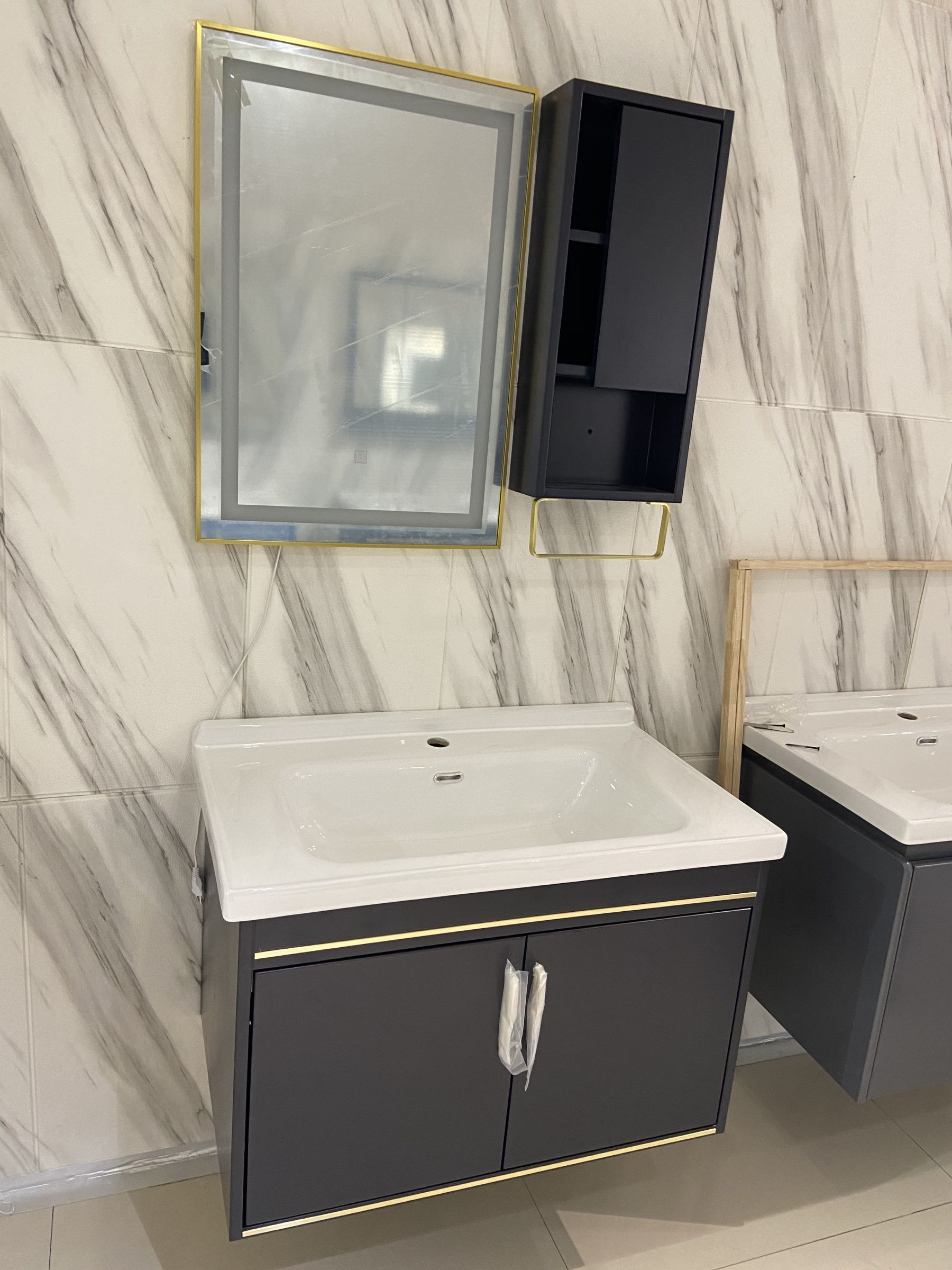 wall hang pvc bathroom cabinet vanity with basin and mirror 8162-80