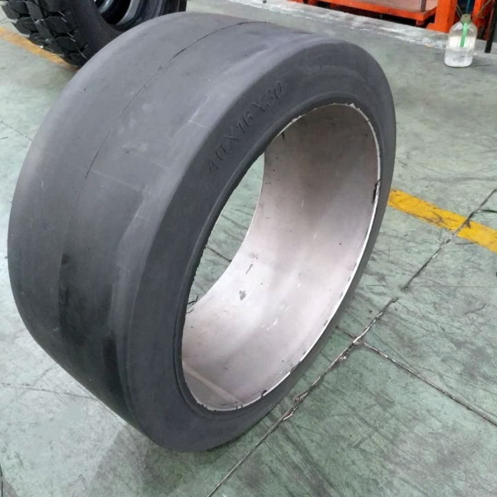 aircraft tow tractor solid loader tyres 40 x 16 x 30 press on solid tyre with rim for Airport Trailer  