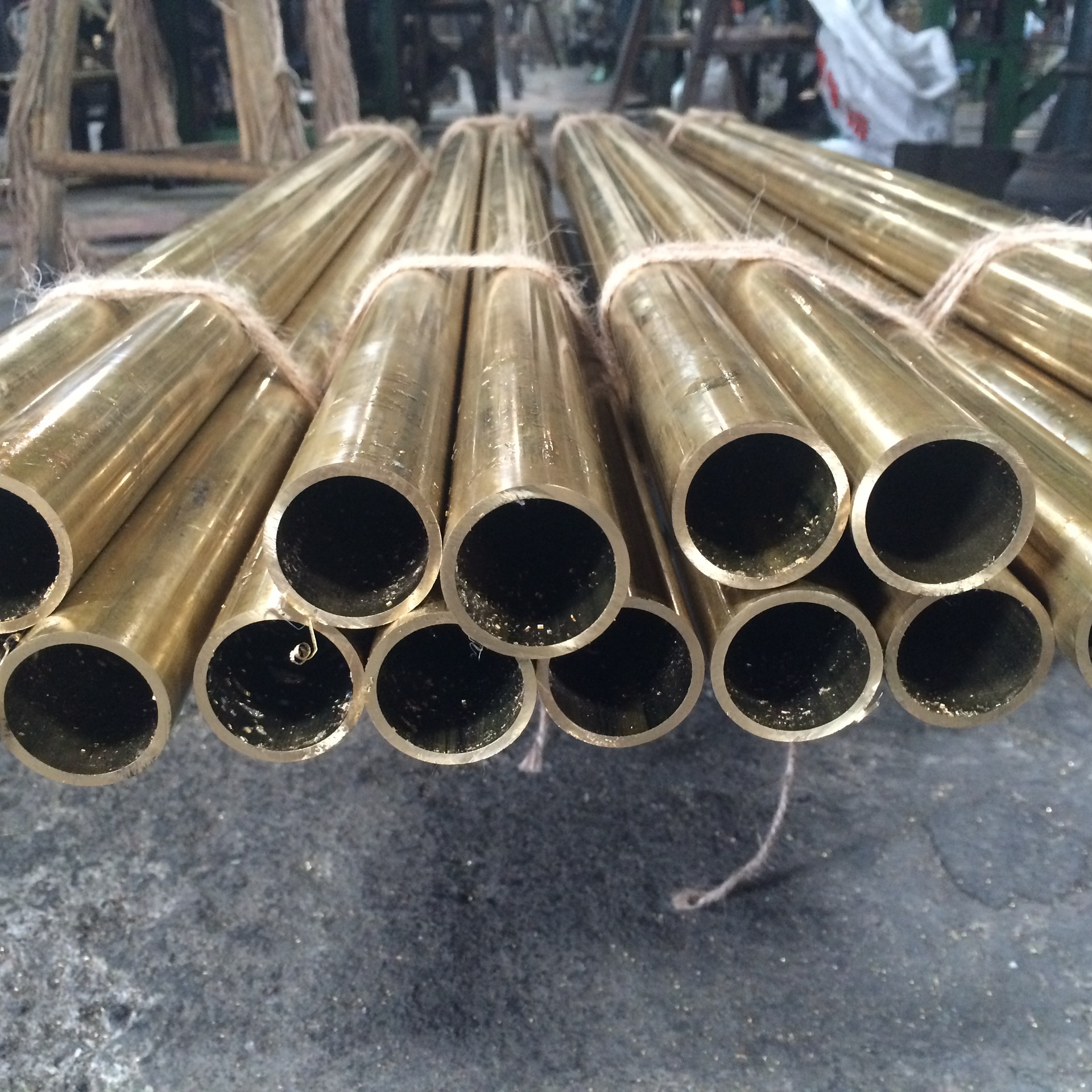 Brass Tube thin-walled brass pipe tube price