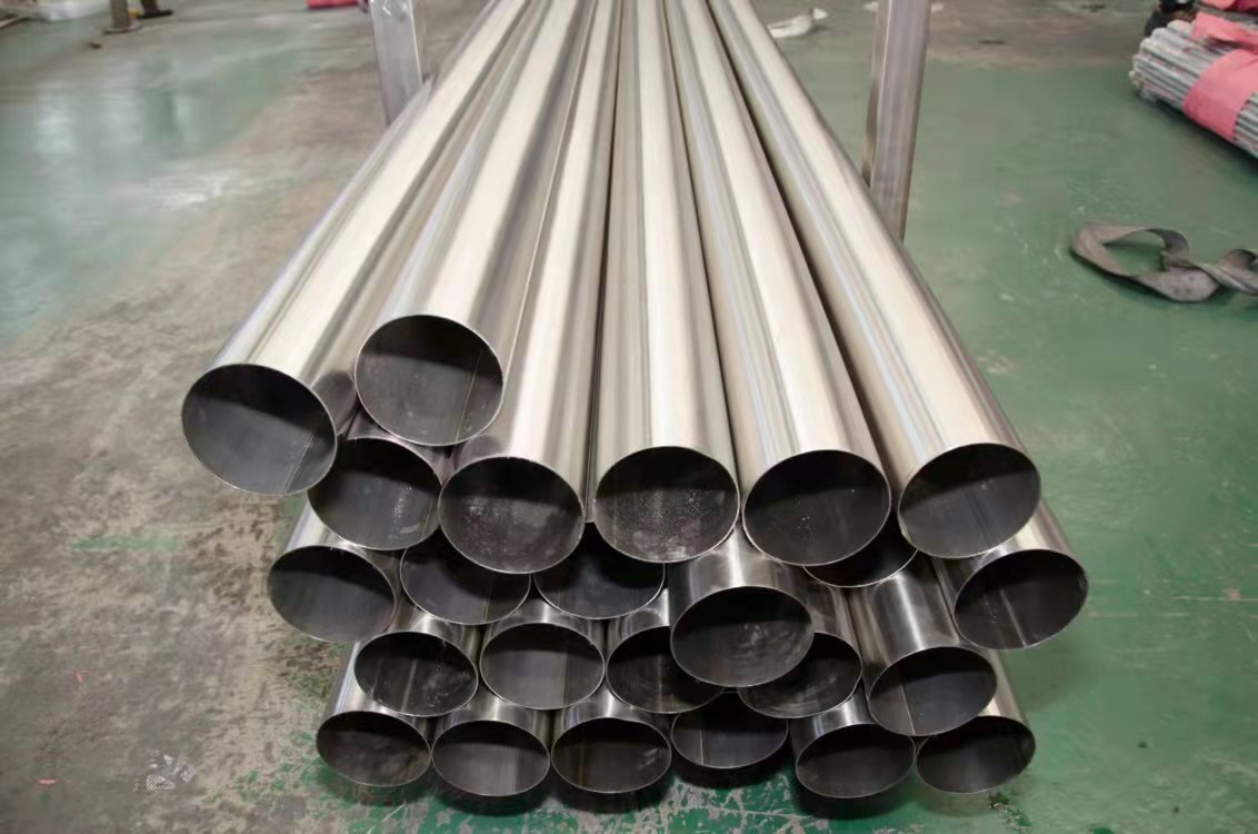 Hot selling 304 stainless steel round pipe from China manufacturer
