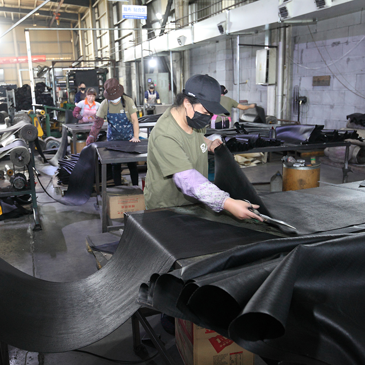 Constantly updated machinery and equipment