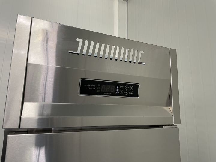 UPRIGHT REFRIGERATOR (2~6 door)  