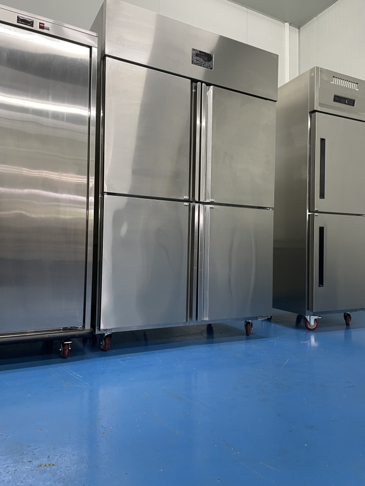 UPRIGHT REFRIGERATOR (2~6 door)  