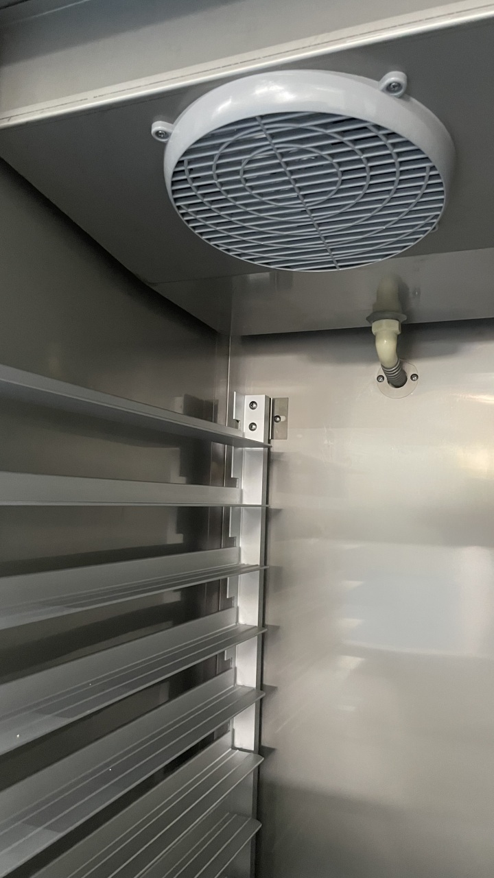 UPRIGHT REFRIGERATOR (2~6 door)  