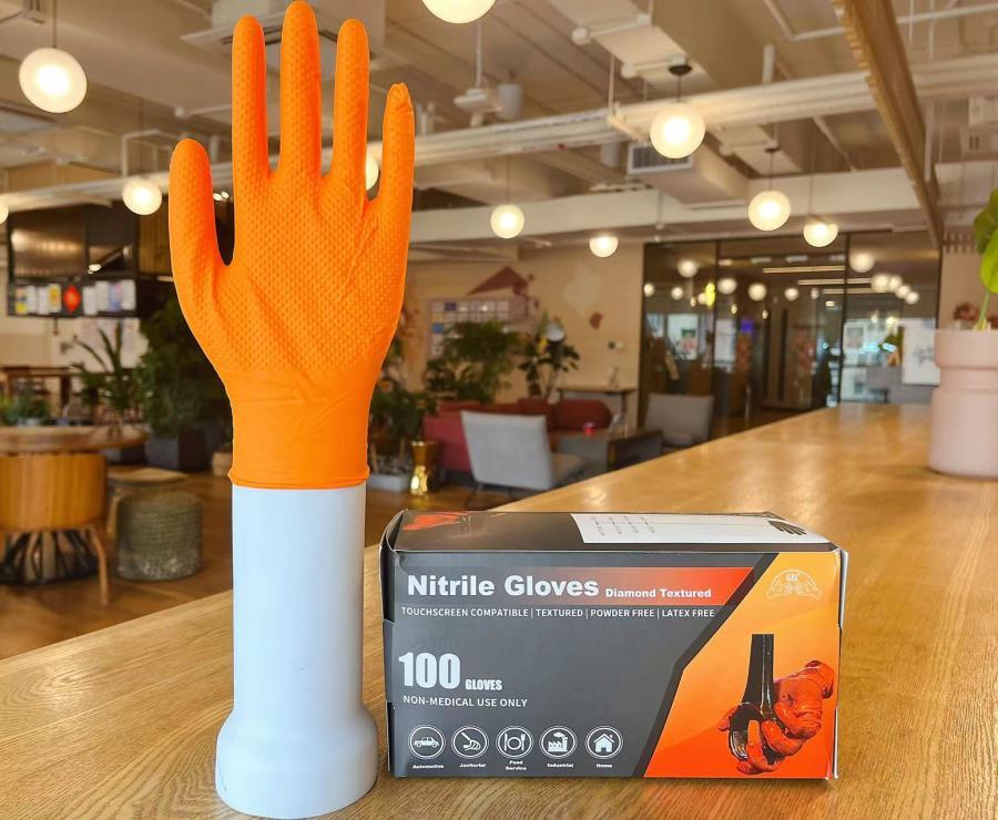 The Good Features of Nitrile Gloves