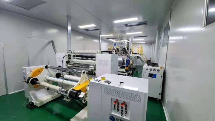 Hot Sale 1000mm disposable TPE embossed gloves/PE glove making machine