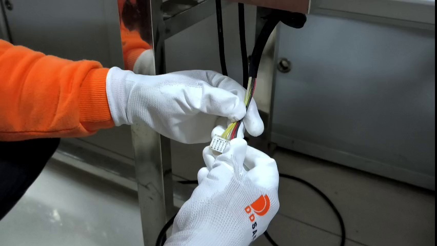 ESD Anti-Static Gloves - Breathable Gloves - DPU100 ESD Anti-Static Gloves - Breathable Gloves - DPU100 gloves,esd gloves,Anti-Static Gloves,Breathable Gloves