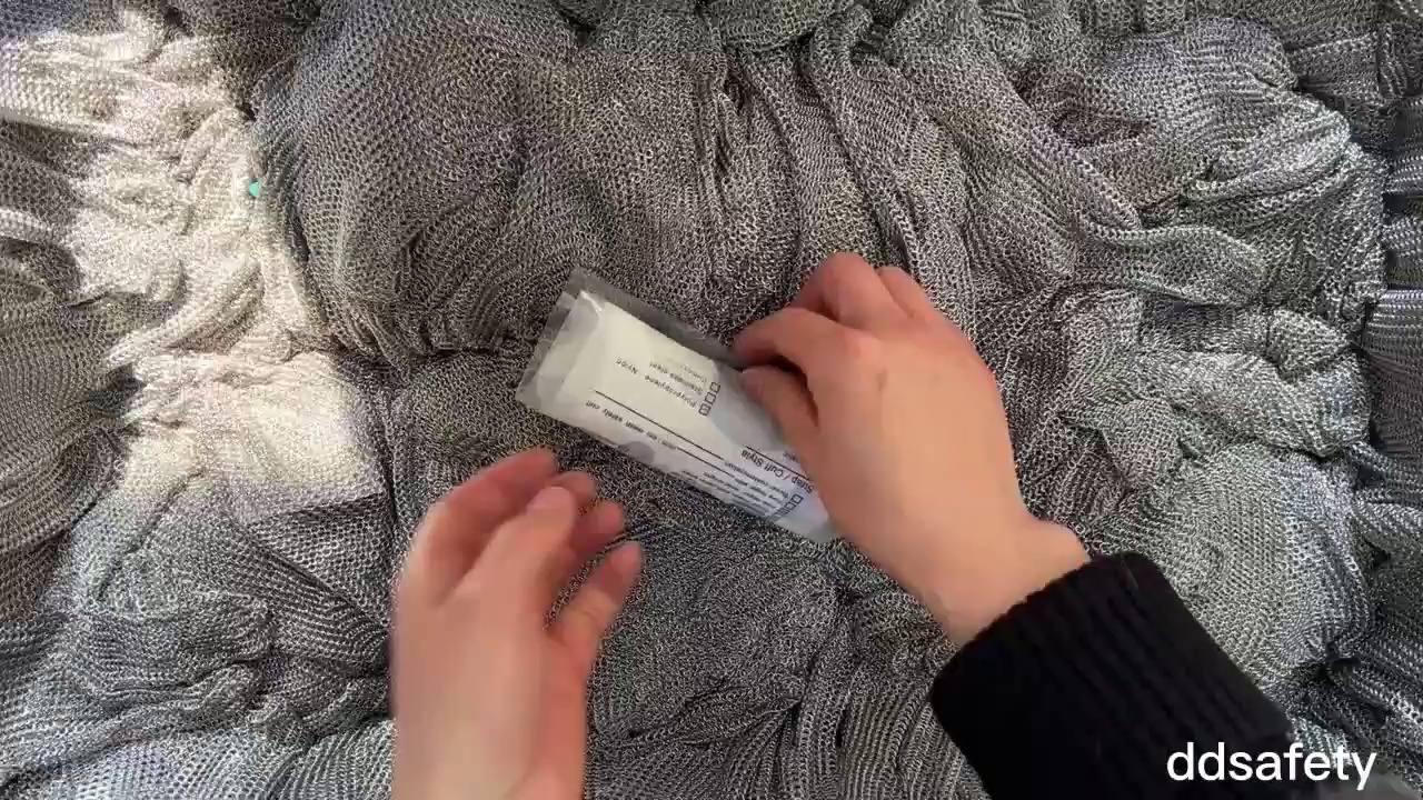 Metal Stainless Steel Wire Gloves Cut Resistant Gloves Men and Women Safety Work Gloves for Left and Right Hands-DCR410 Metal Stainless Steel Wire Gloves Cut Resistant Gloves Men and Women Safety Work Gloves for Left and Right Hands Stainless Steel gloves,Cut Resistant Gloves,Safety Work Gloves,Metal gloves,men gloves