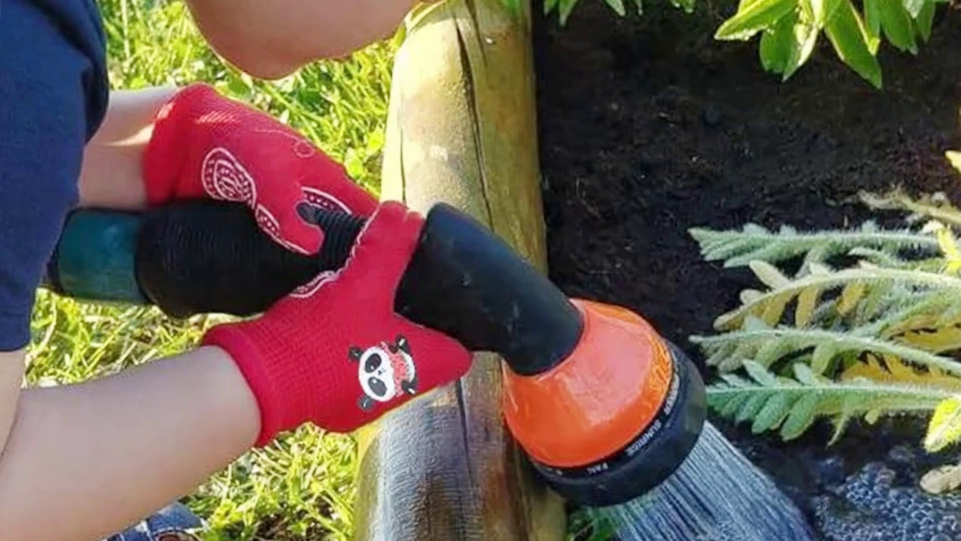 Children Safety Protection Gloves, Red Nylon Knitted Stretchy Dotted Pvc Non-Slip Gloves, Kids Garden Gloves - DKP601 Children Safety Protection Gloves, Red Nylon Knitted Stretchy Dotted Pvc Non-Slip Gloves, Kids Garden Gloves - DKP601 gloves,pvc dotted gloves,kids gloves,children gloves,garden gloves,Children Safety Protection Gloves,Kids Garden Gloves