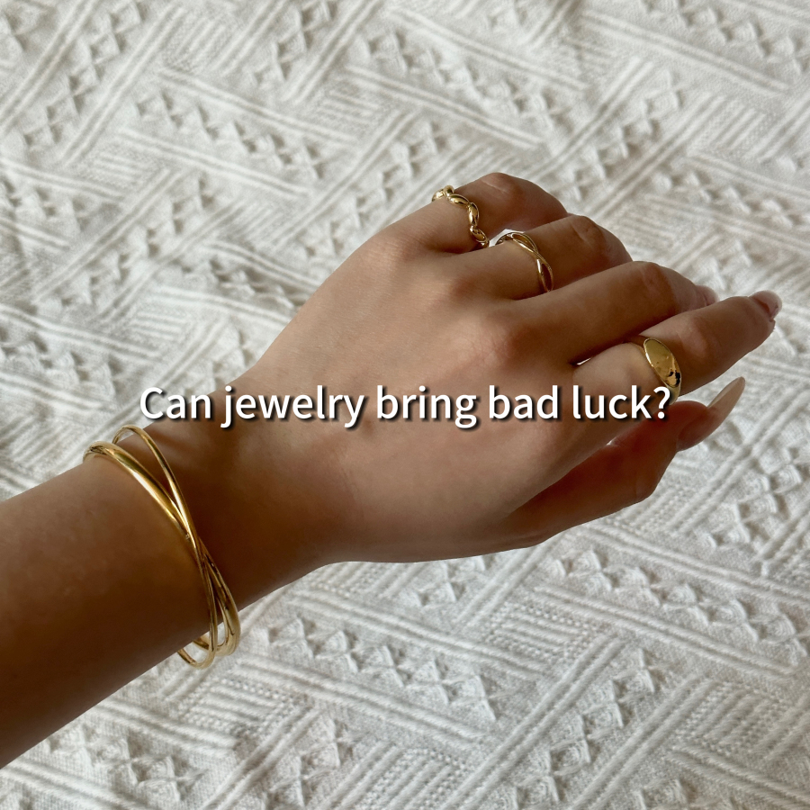 Can jewelry bring bad luck?