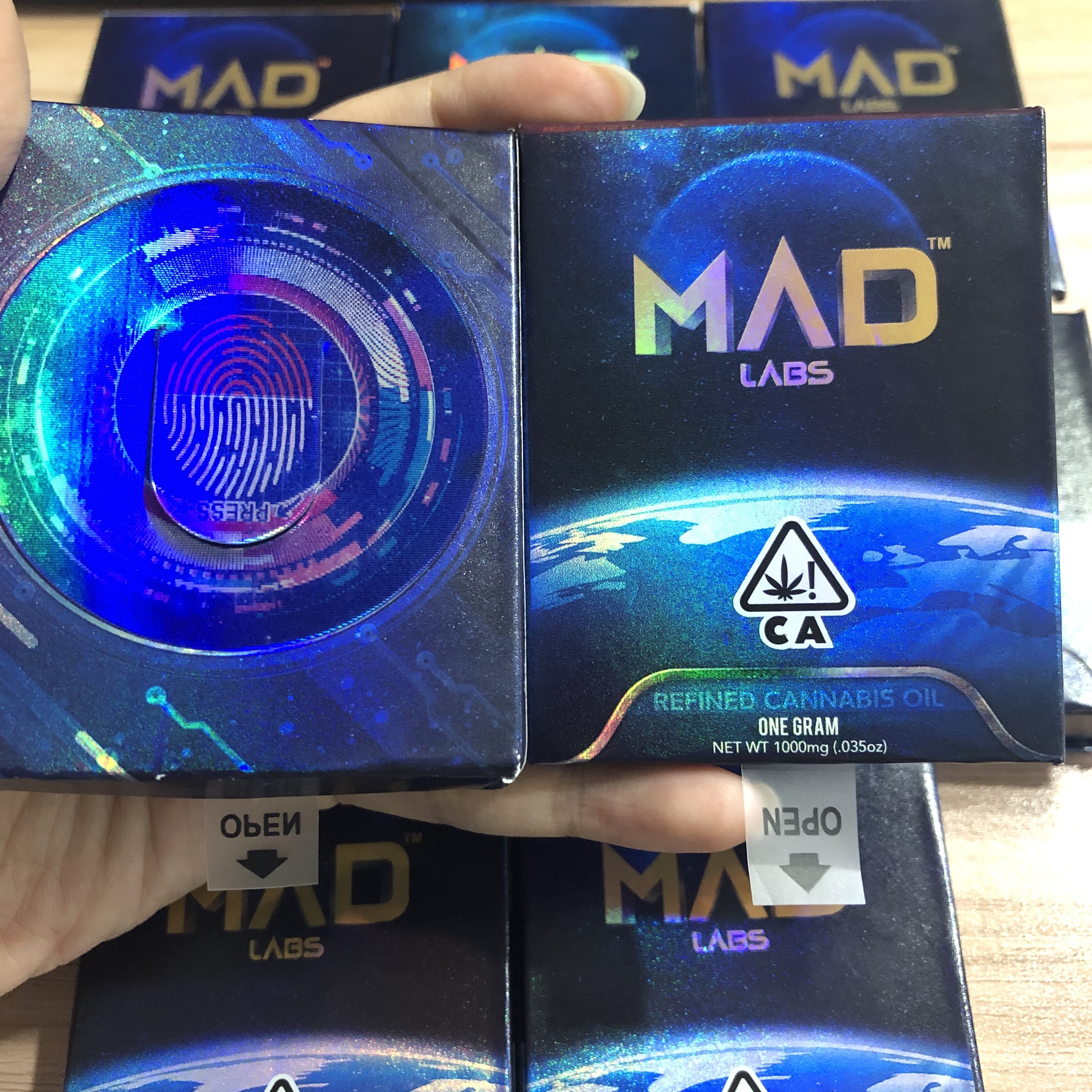 MAD Labs Ceramic Coil Vape Cartridge 510 Thread Carts E Cigarettes Atomizer 0.8ML Empty Vapes Pen Cartridges