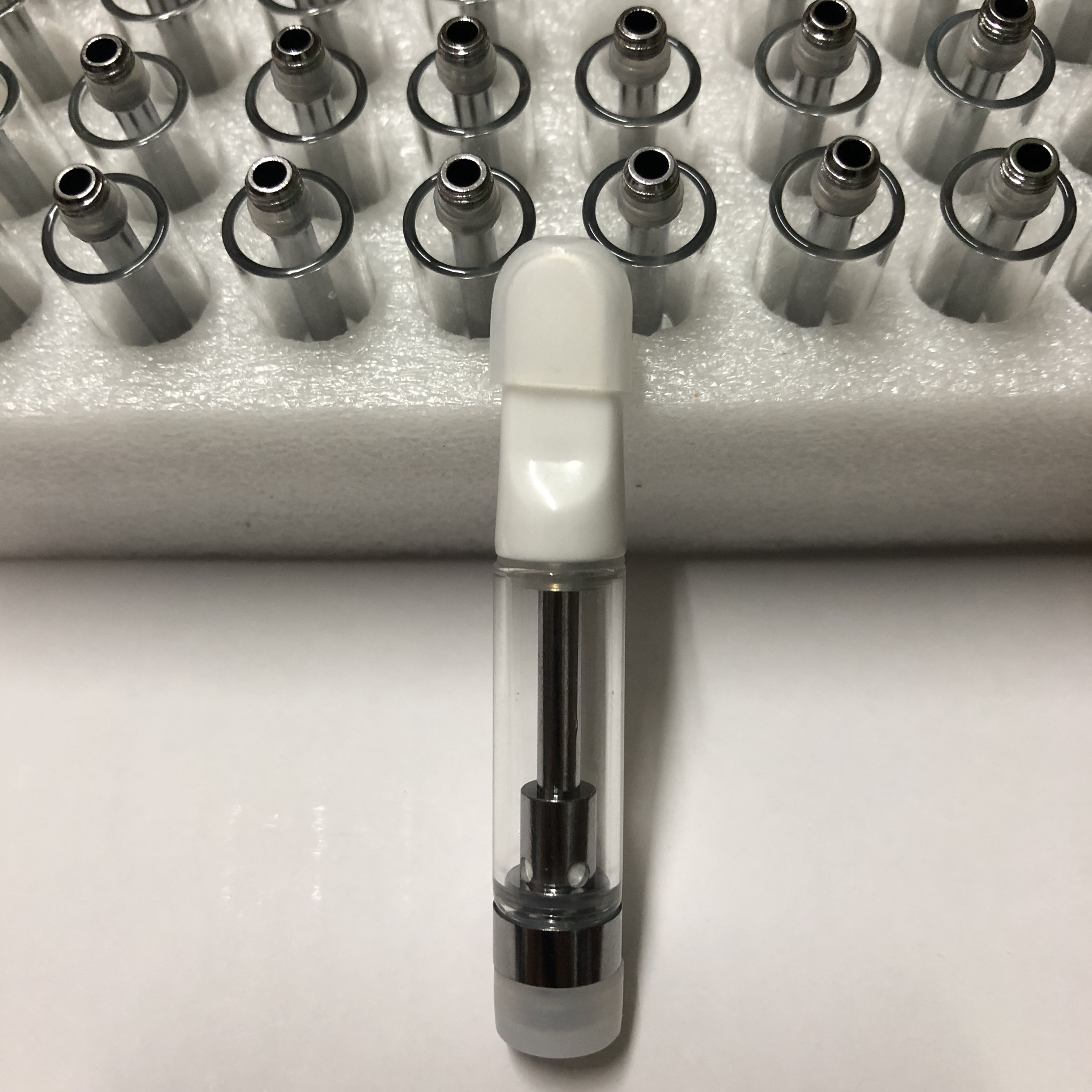 USA Stock TH205 Ceramic Vape Cartridges 510 Thread E Cig Empty Atomizer 0.5ml 0.8ml 1.0ml Screw Tip 