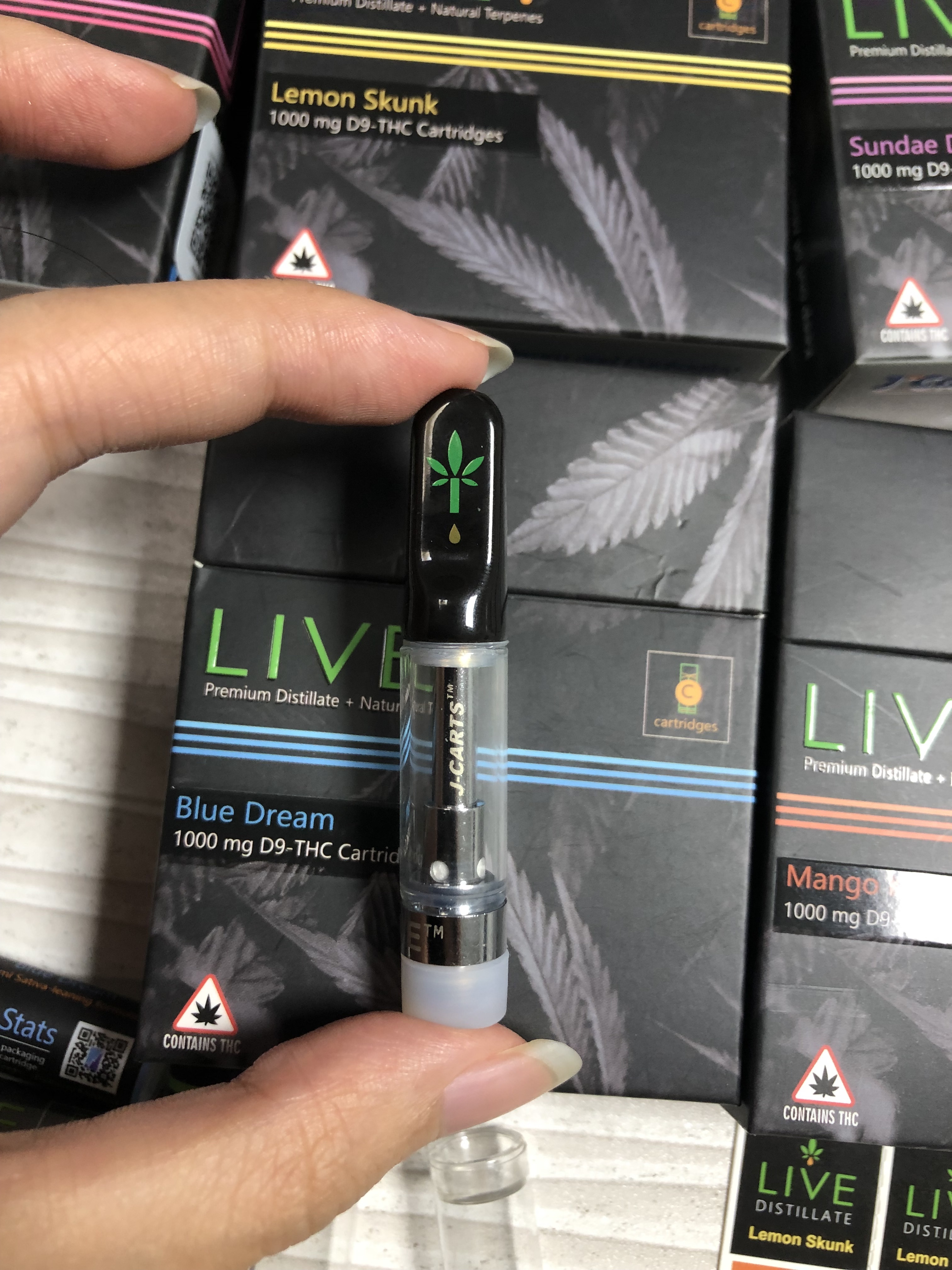 LIVE Distillate 510 Thread D8 D9 D10 Vape Carts Factory Price Ceramic Coil E Cig Empty 0.8ml Atomizer Kits 