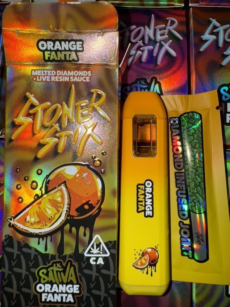 Stoner Stix vape: Simple vs Multi-Flavor Names