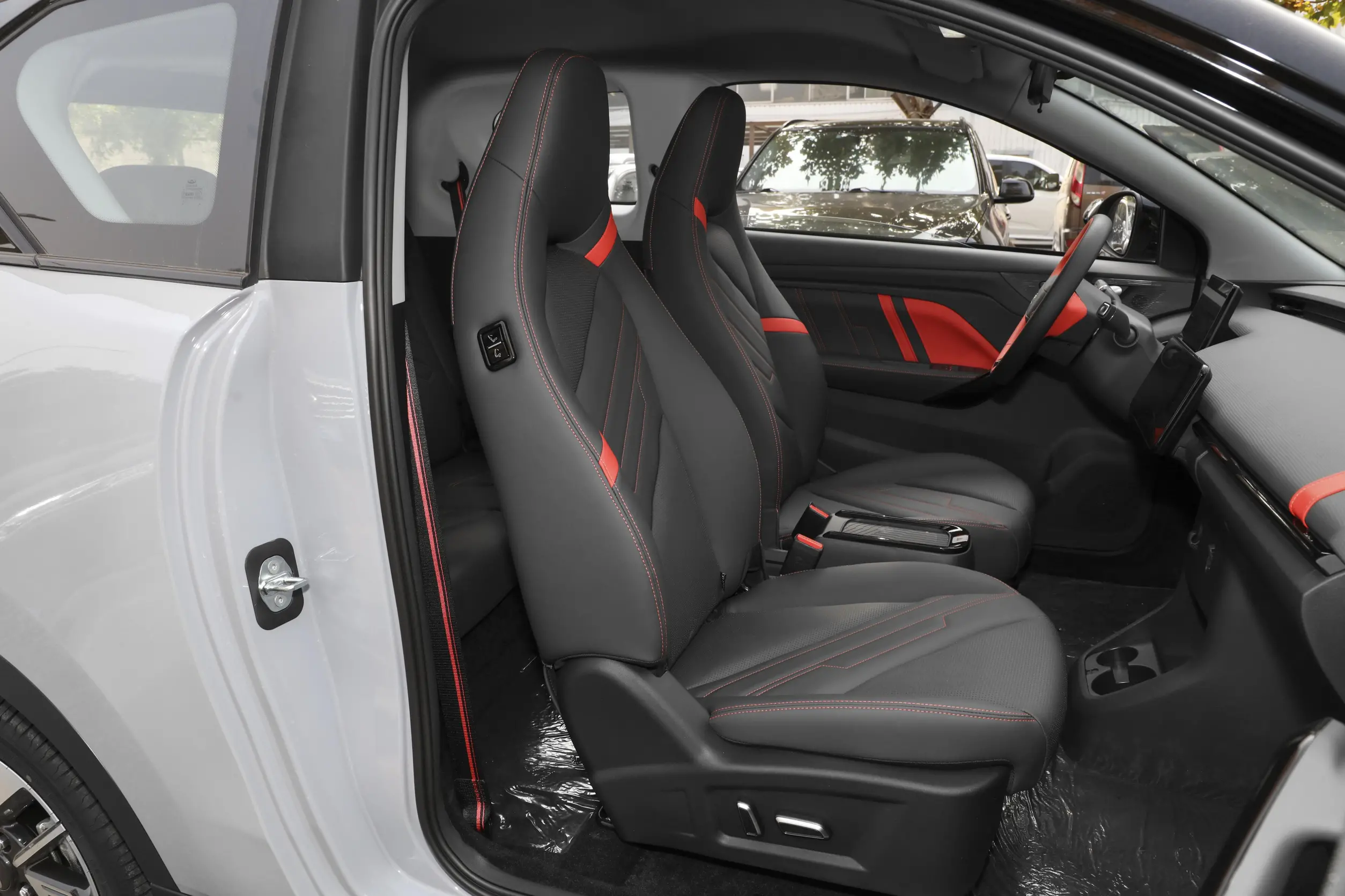 China Electric Vehicle  CHERY Uunbounded Pro 2022 301km LiFePO4 China Electric Cars CHERY Uunbounded Pro 2022 electric vehicle china,EV MINICAR,china electric vehicle,china electric car,china ev car