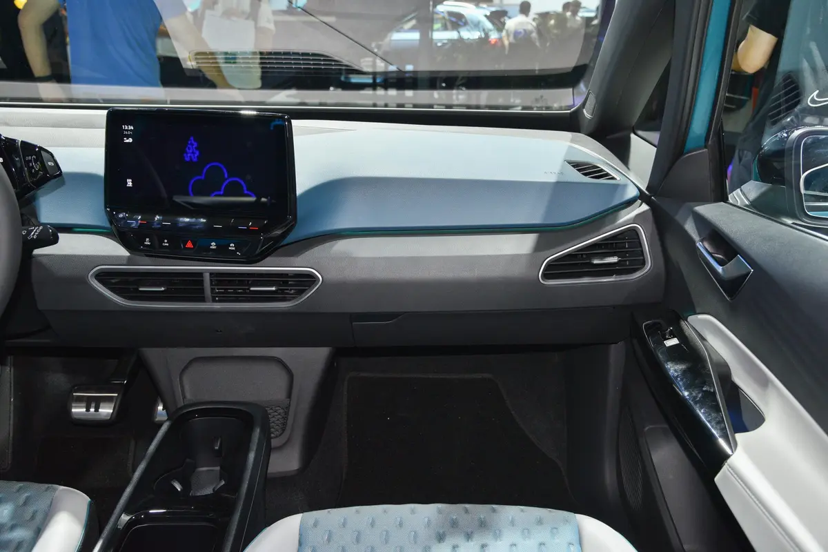 China Electric Vehicle Volkswagen ID.3 2023 Updated Model 450km China Electric Vehicle Volkswagen ID.3 2023 China Electric Vehicle,china electric car,china ev car,ev compact car