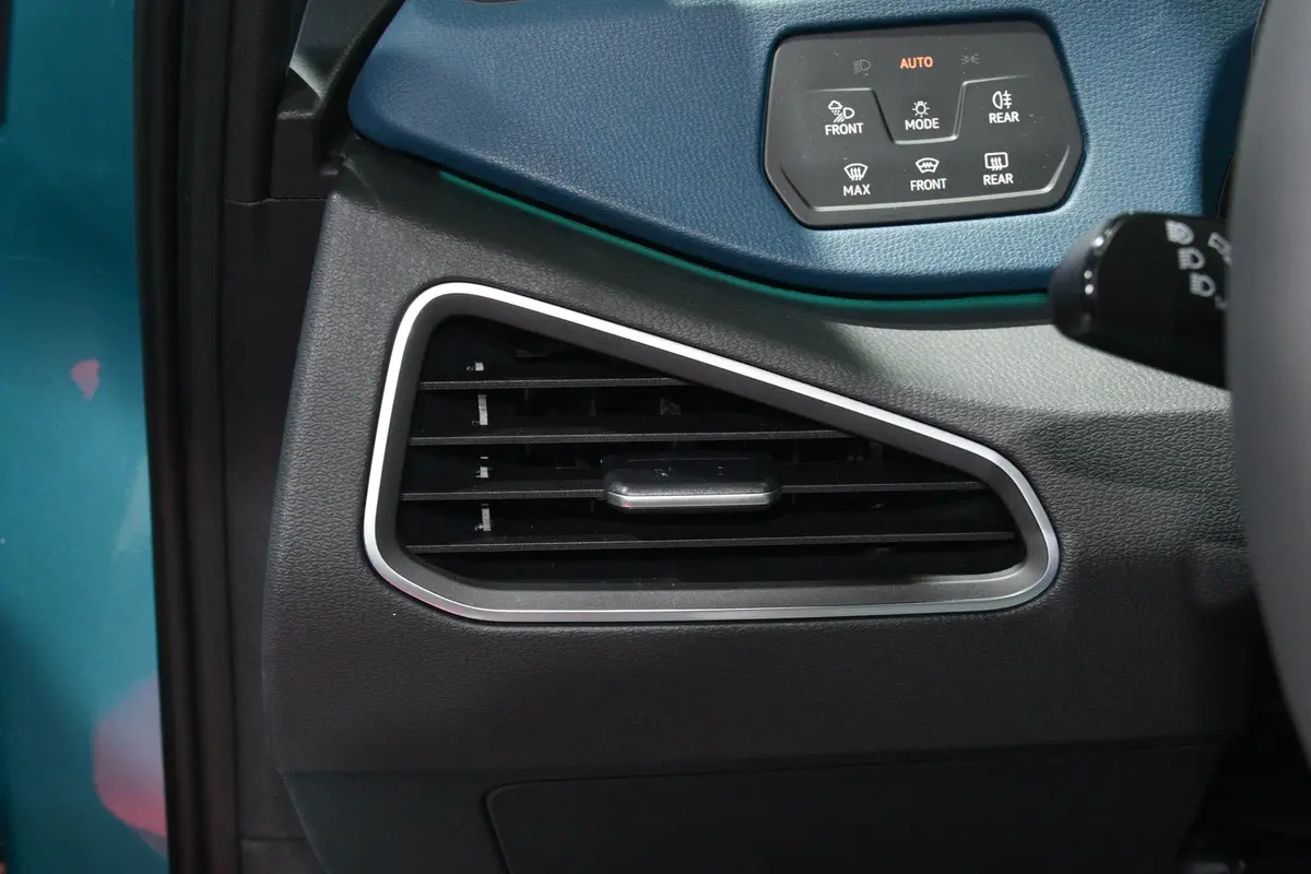 China Electric Vehicle Volkswagen ID.3 2023 Updated Model 450km China Electric Vehicle Volkswagen ID.3 2023 China Electric Vehicle,china electric car,china ev car,ev compact car