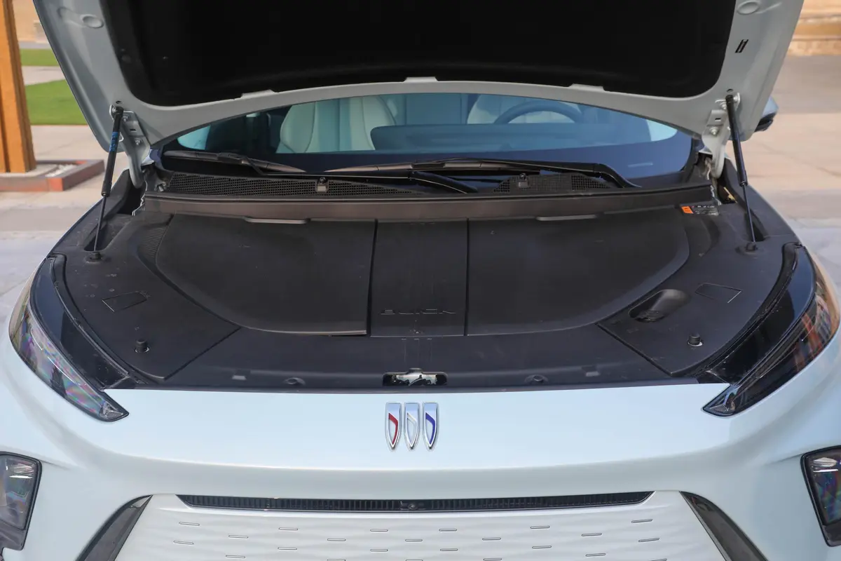 China Electric Car New Energy Vehicle EV SAIC-GM Buick Electric Car New Energy Vehicle EV SAIC-GM Buick china electric vehicle,china electric cars,china ev,ev suv,ev mid size car