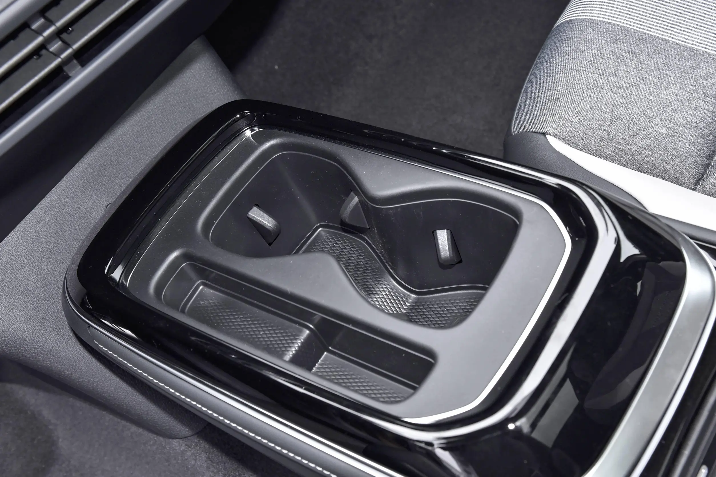 China Electric Vehicle Volkswagen ID.4 CROZZ 2023 442km Rear Drive China Electric Vehicle Volkswagen ID.4 CROZZ 2023 442km Rear Drive china electric vehicle,china electric cars,china ev