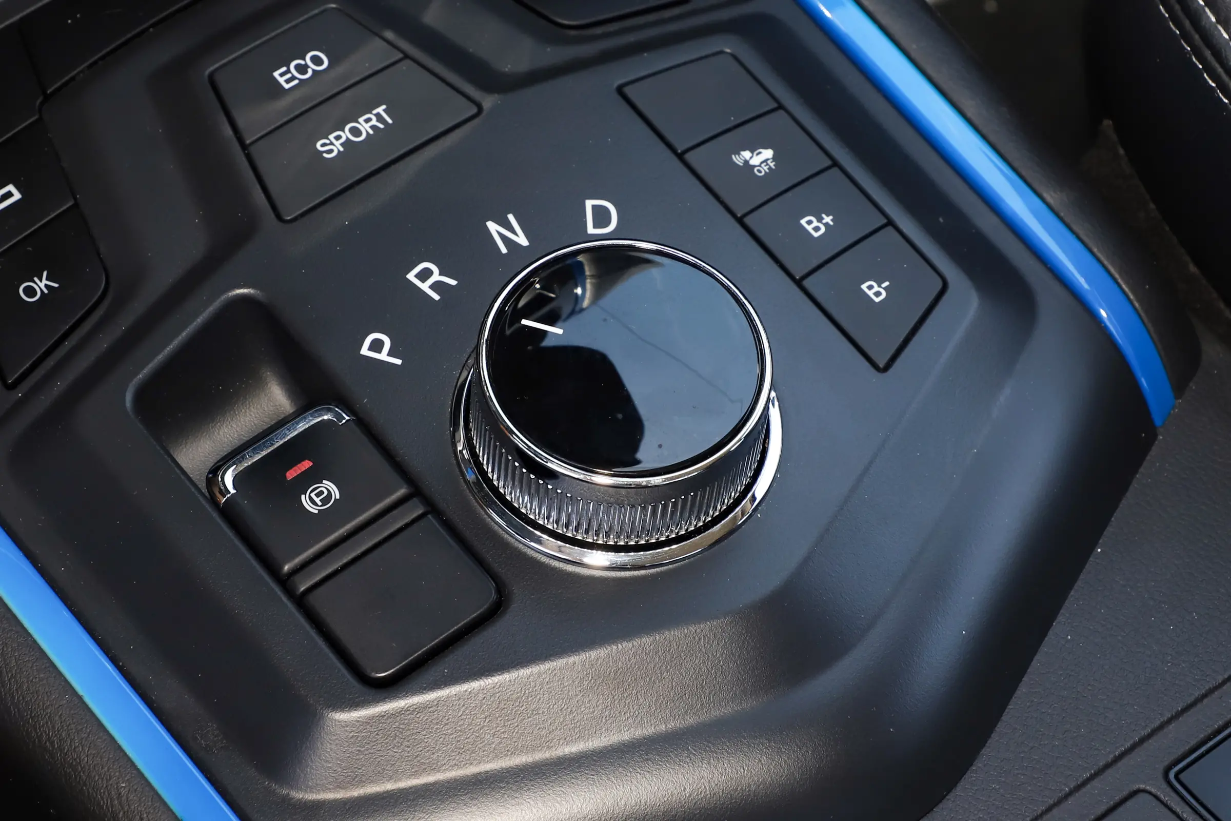 China Electric Vehicle DONGFENG RICH6 EV 2023 300km Vans Standard China Electric Vehicle DONGFENG RICH6 EV 2023 300km Vans Standard china electric vehicle,china electric cars,china ev,EV PICKUP