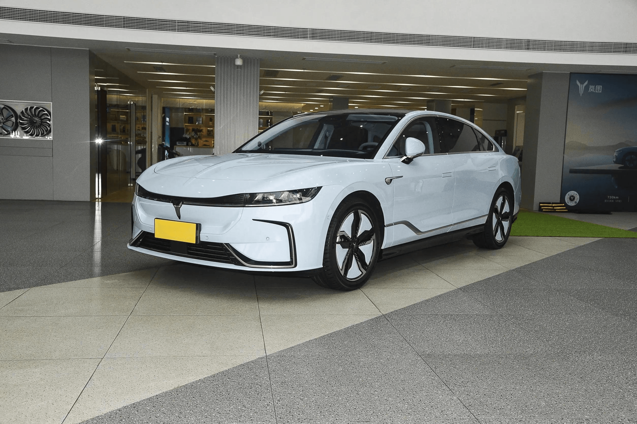 China Electric Car VOYAH SPOTLIGHT 2023 580km Standard Edition China Electric Car VOYAH SPOTLIGHT 2023 580km Standard Edition electric vehicle,electric car,electric mid-size car