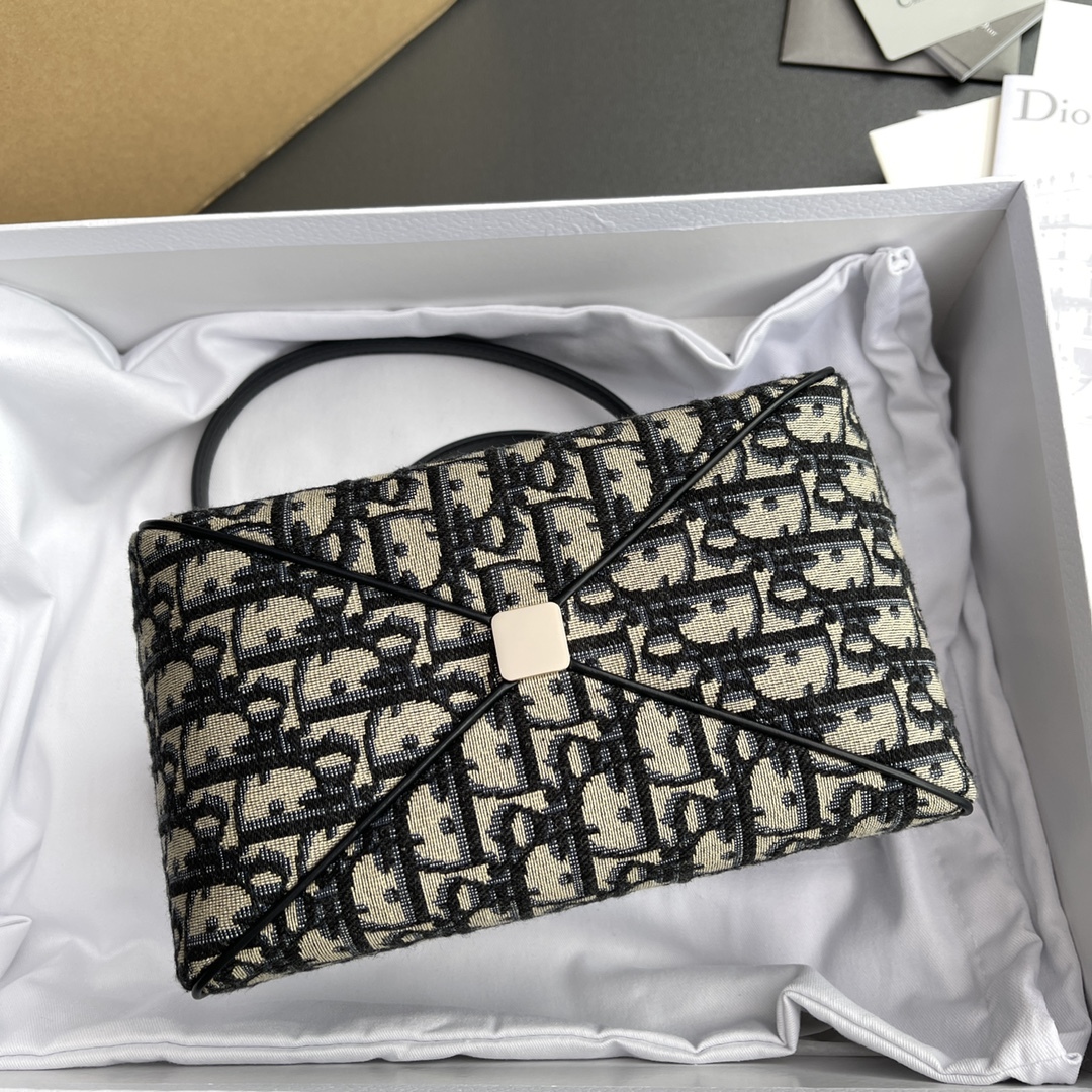 Dior M1844 mini bags