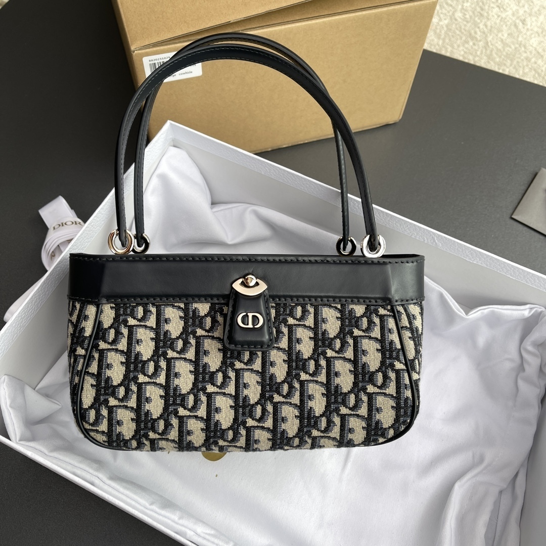 Dior M1844 mini bags