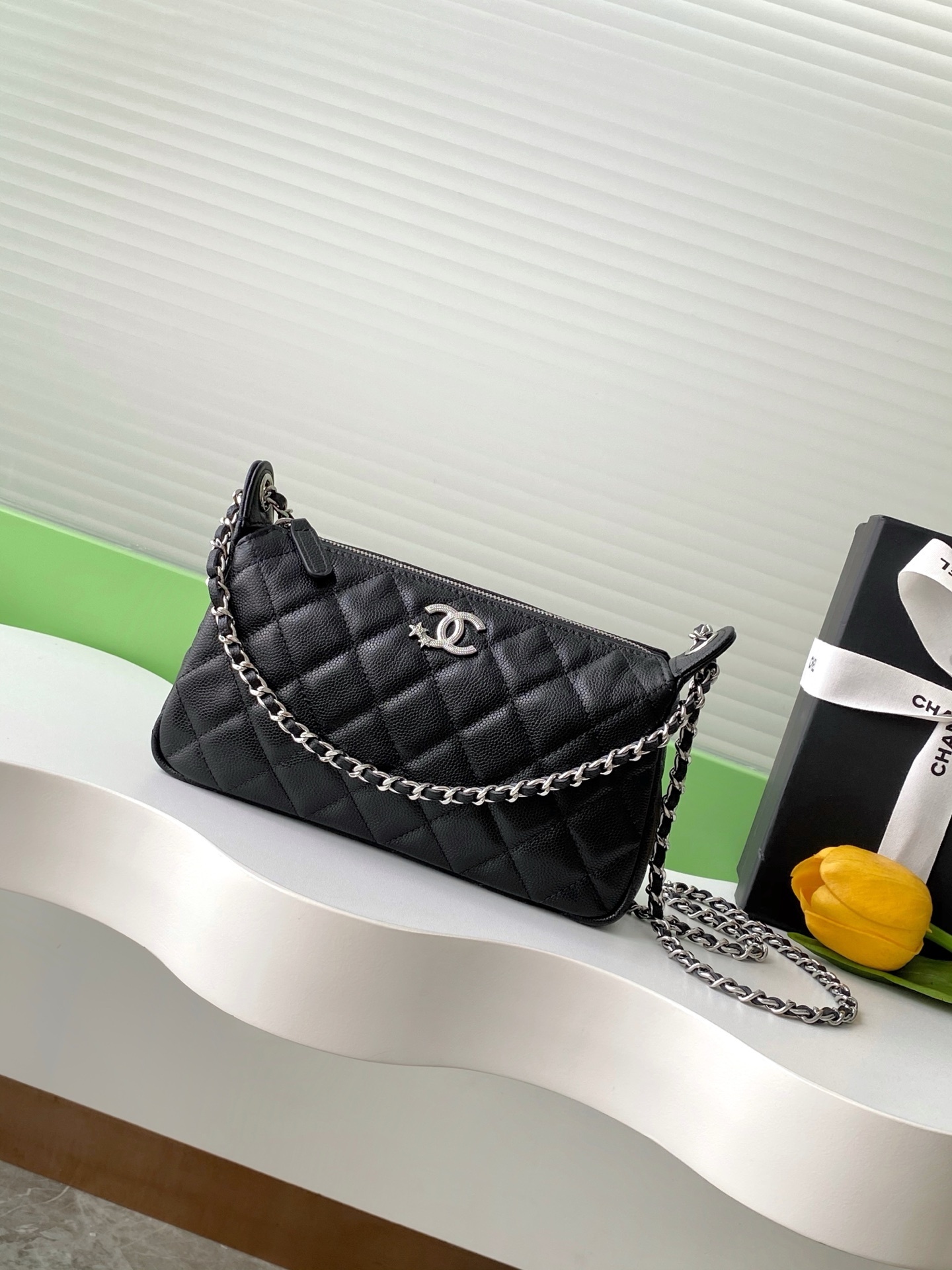 Chanel AP4855 25B star hobo bags