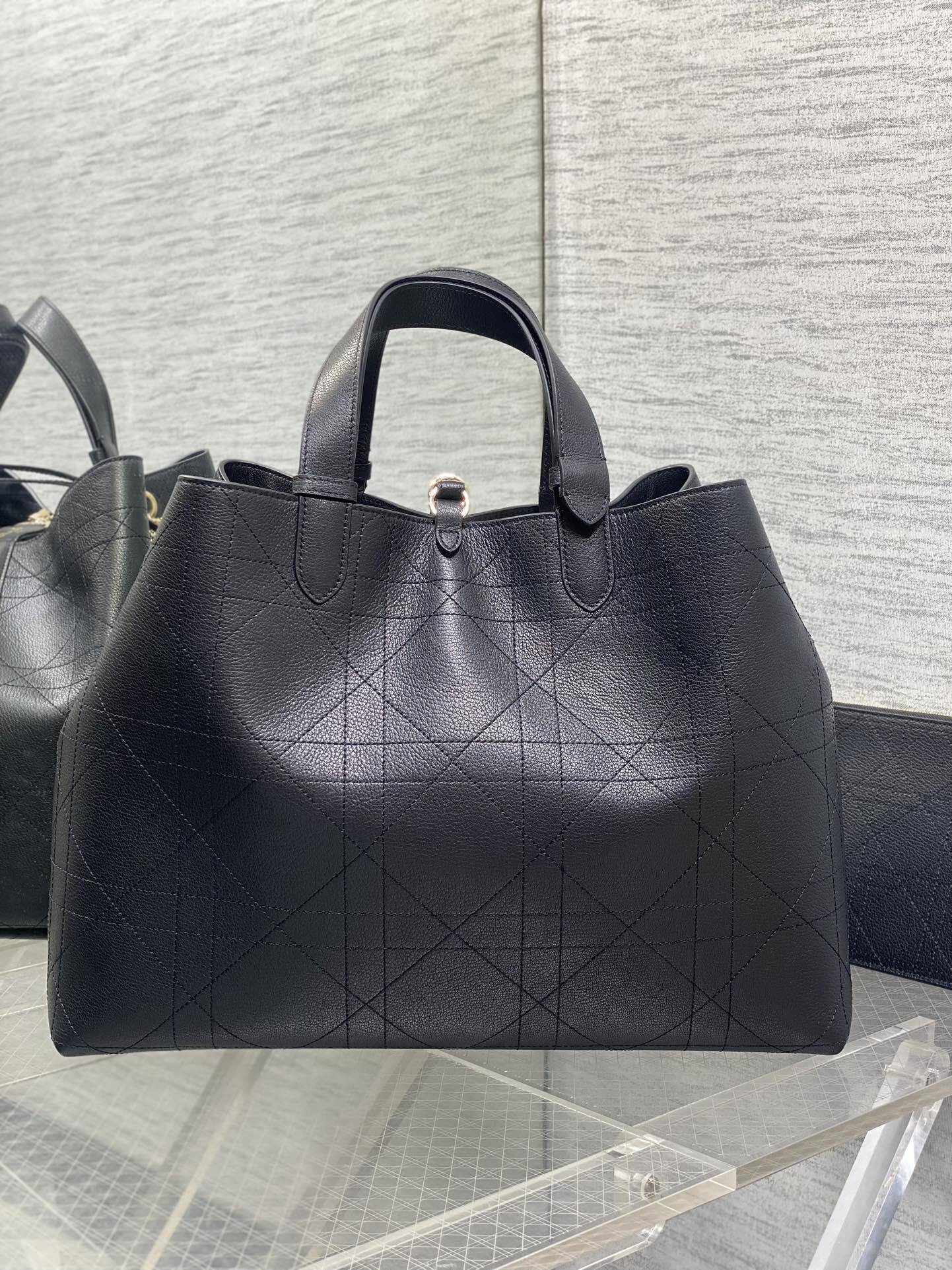 toujours oversize tote bags