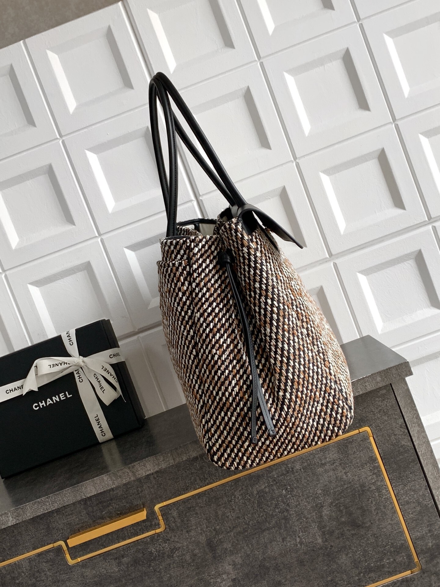 26S tweed gabrielle oversize bag