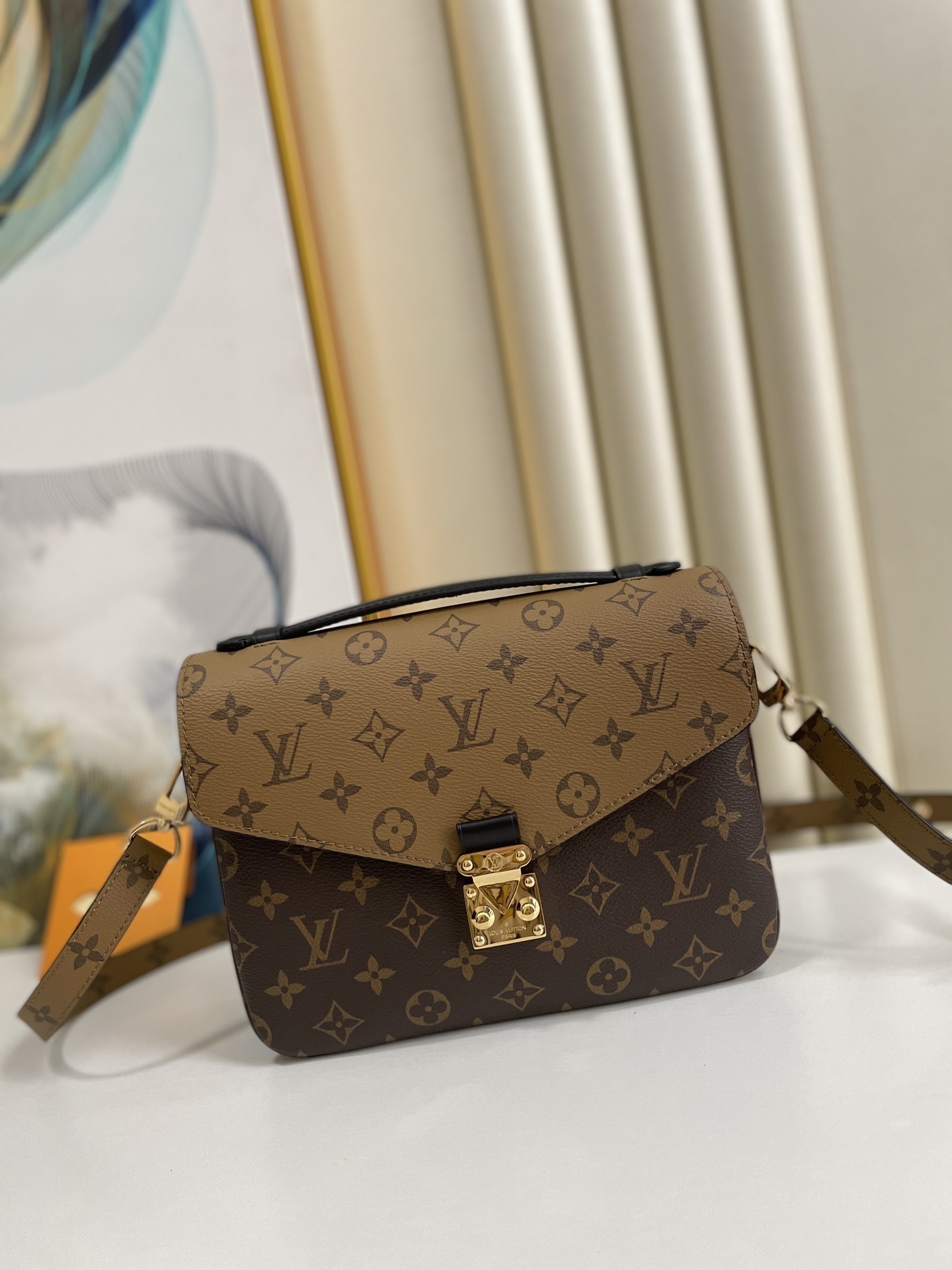 LV M41465 Pochette Metis