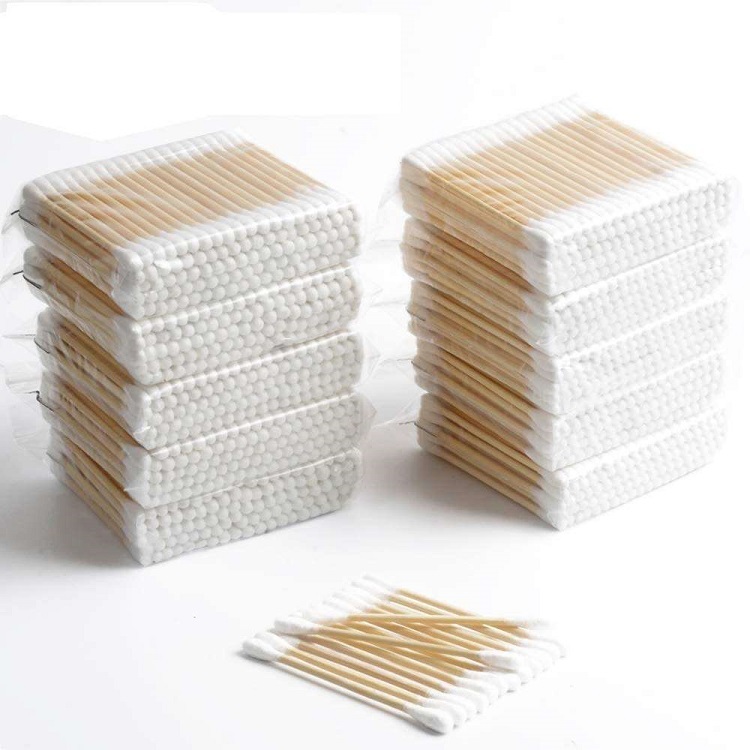 Wooden vs Plastic Cotton Swabs: Which Is Better for the Planet?