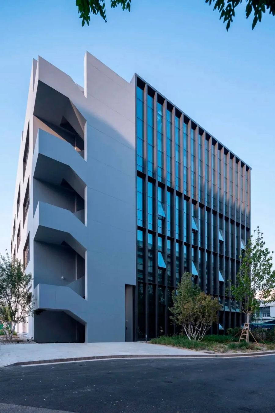 FUFINI Microcement Case Study | Beijing Aerospace Park Headquarters | Decorative Art Cement for Renovations and Revitalization