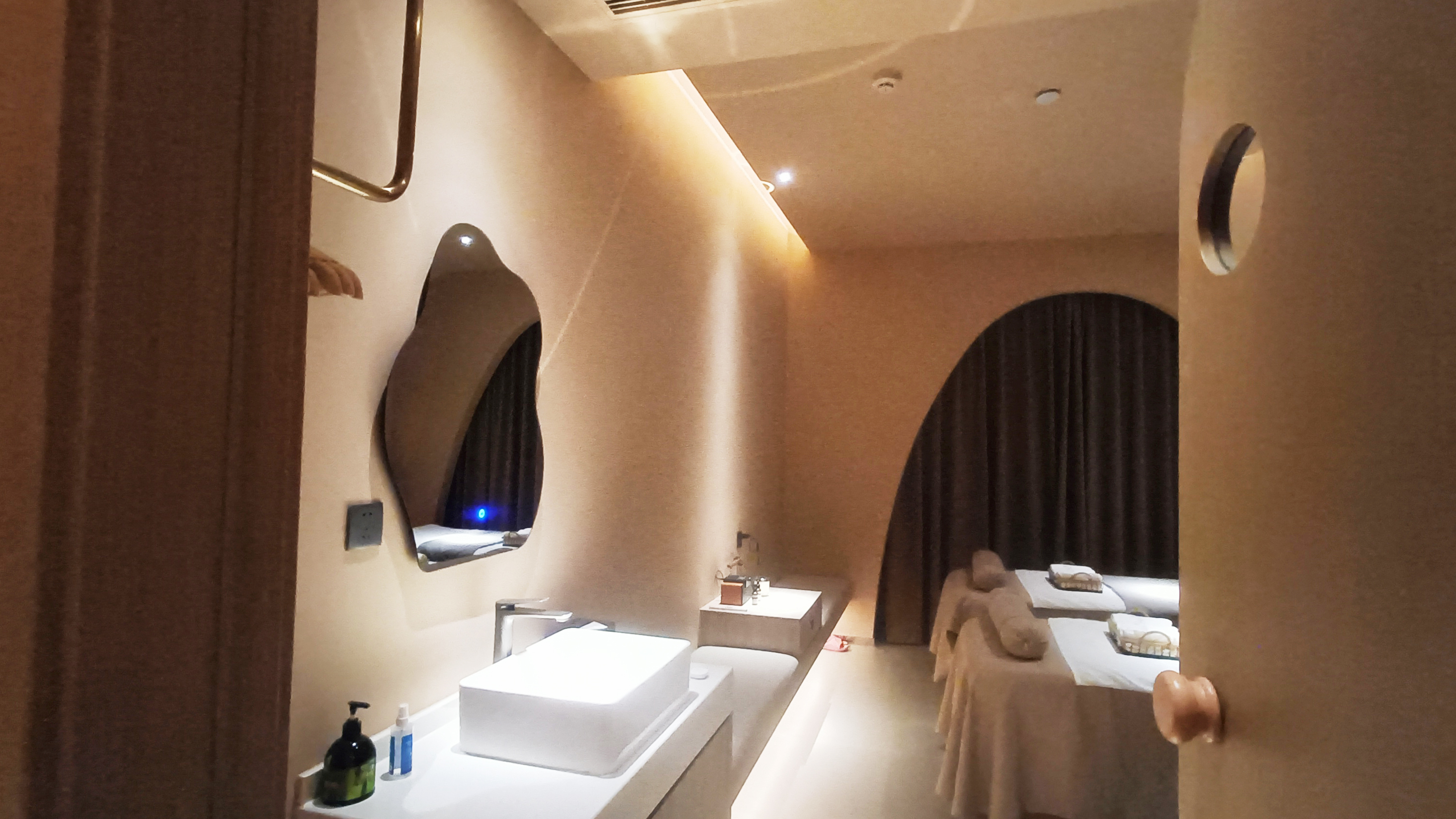 Hunan Spa FUFINI Microcement Case Study | Hunan Kexi SPA Club: A Soft and Warm ...