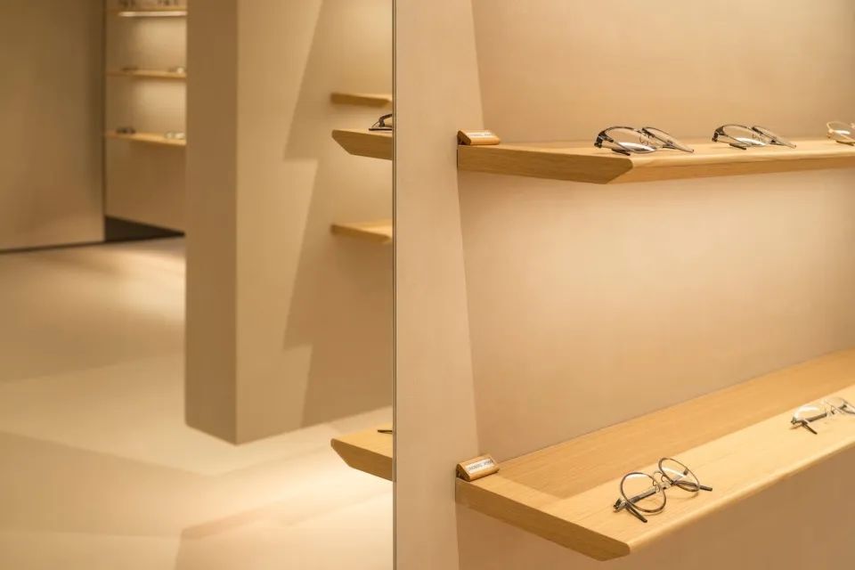 FUFINI Micro - Cement Case | AB Premium Optics Eyewear Store in Beijing Micro-cement cases, hotel renovation cases, actual scenes of FUFINI projects, commercial space design, renderings of micro-cement