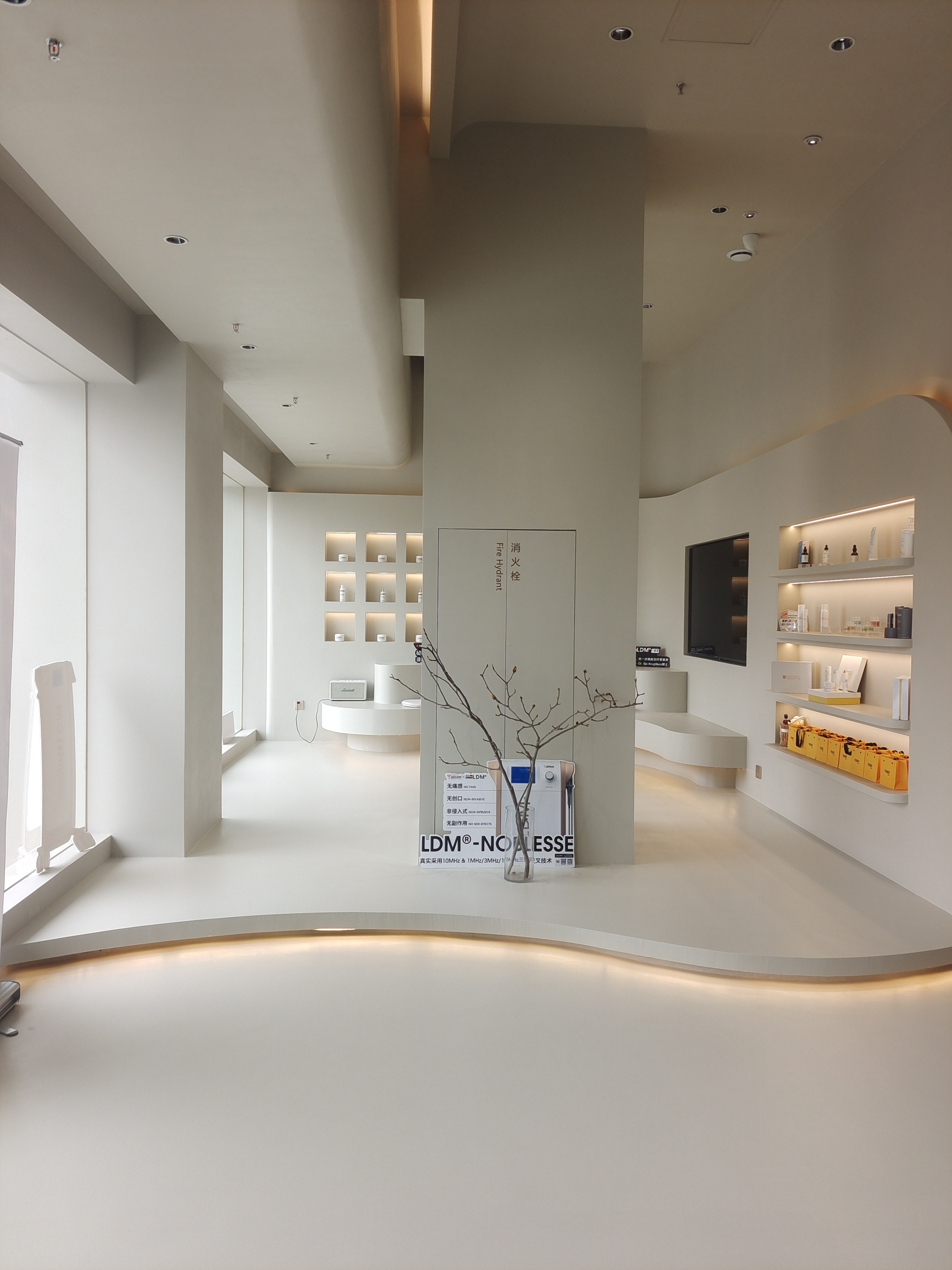 Ceramic integrated coating Ceramic integrated coating: hard - wear, water/anti - foul wall paint Ceramic Coating Brands,Integrated Wall Paint,FUFINI Ceramic Coating,Waterproof Coating Manufacturers,Architectural Coatings